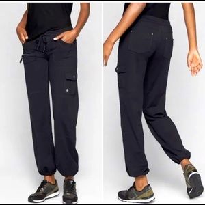 Athleta Bettona boyfriend joggers XL in black